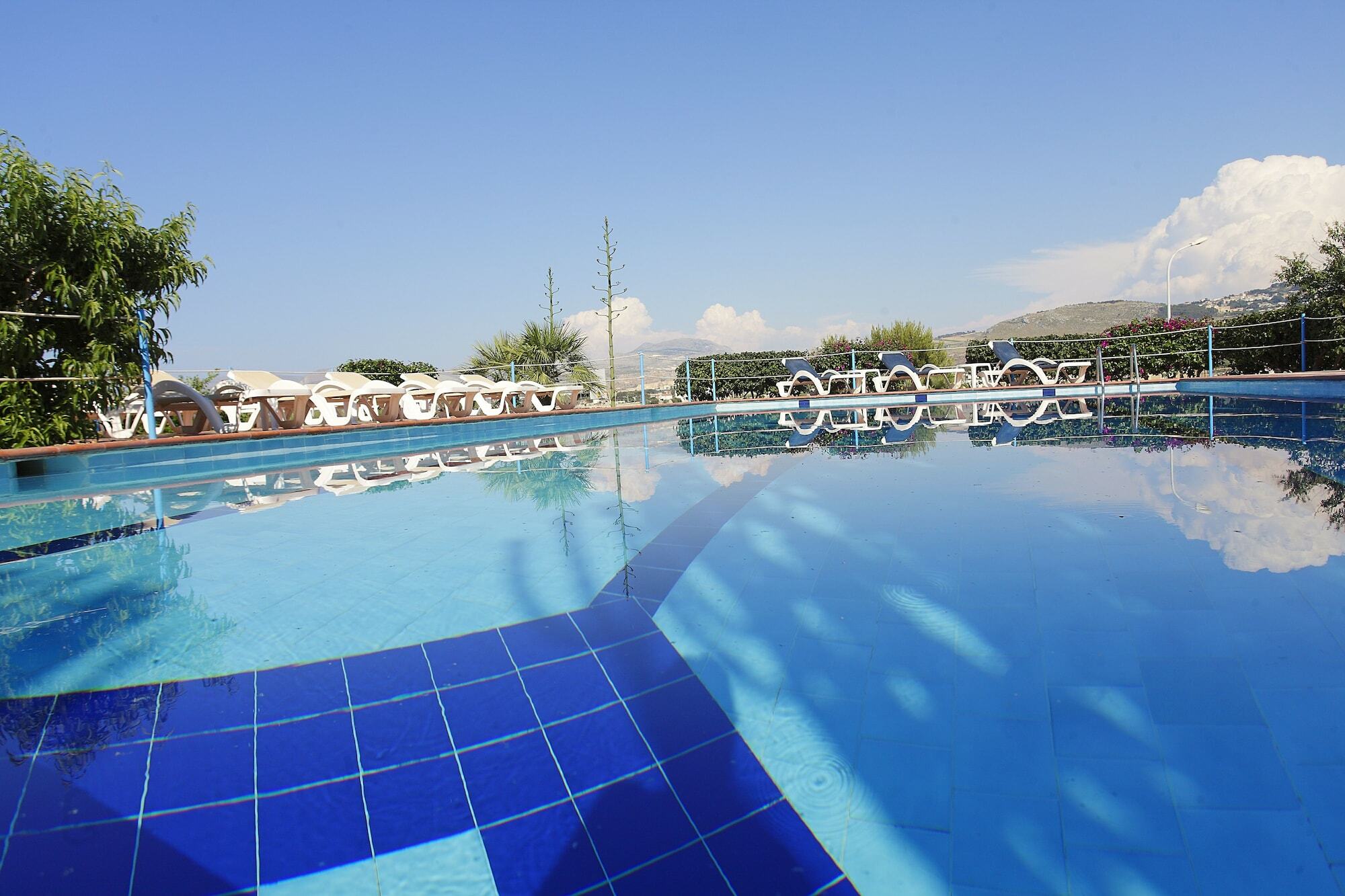 Residence Tamarea Tonnara di Bonagia Екстериор снимка
